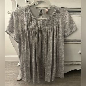 Anthropologie Small Work Top Snakeskin Grey (Dolan)